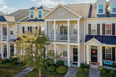 Image de Modern Townhome