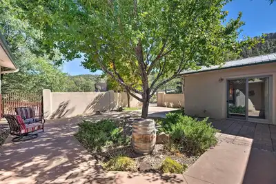 Image de 'Doc's Retreat' in Ruidoso Downs w\/ Mtn Views