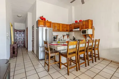 Image de Ocean view Penthouse! Villa Santa Barbara 602 2bd Penthouse for rent in Amapas,