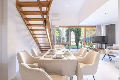 Image de Spacious Loft with pool at 500 m from the Beach