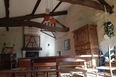 Image de Maison de charme au milieu de noisetiers