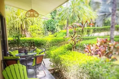 Image de Stylish Casa Paloma, a minute walk from the beach!