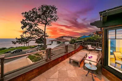 Image de 3rd-floor home w/private deck, sweeping ocean views, elevator, &  A/C