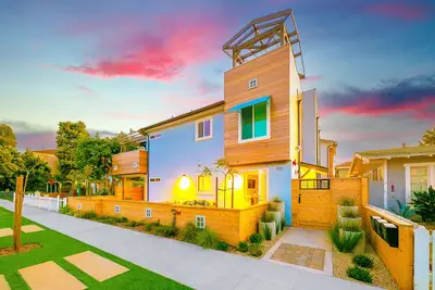 Image de Brand New 1-Story Condo near Beach w/Washer/Dryer & Shared Rooftop Terrace