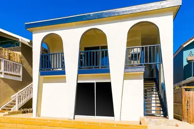 Image de Newly Renovated Condo near the Beach w/Balcony, Gas Grill, Back Deck, Free WiFi