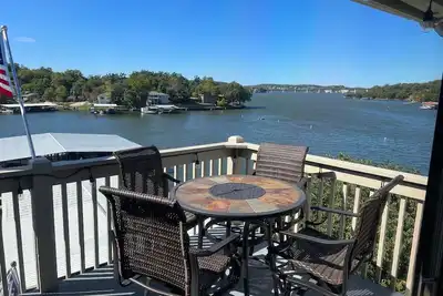 Image de Awesome Lake Views with Amazing Sunsets! Indian Pointe Condos Lake of the Ozarks