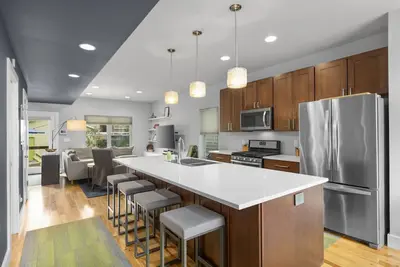 Image de ☆ Modern Beautiful 3br ☆Pool/Spa Heated Yr Round☆