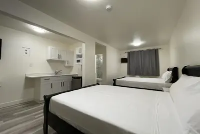 Image de Kitchenette room in beautiful Radium Hot Springs