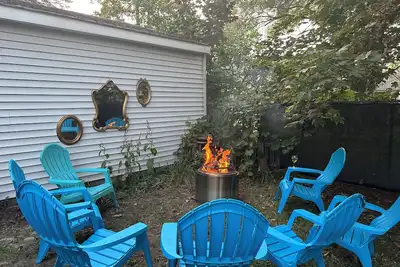 Image de Discover stunning Northern Michigan from the comfort of the Port City Cottage