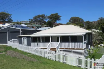 Image de Browny'S R & R - Beach Cottage