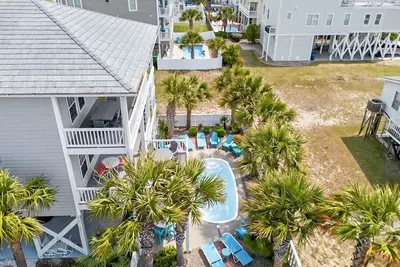 Image de Sons of Beaches with Private Heated Pool and Elevator at Ocean Isle Beach