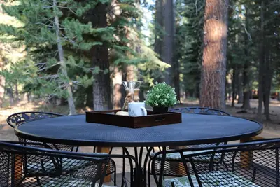 Image de Refined Mountain Luxury - A Lake Tahoe Getaway