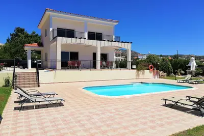 Villa Gabriella - Secluded and Private Luxury!