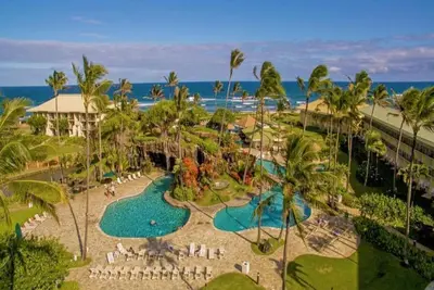 Image de Oceanfront Kauai Beach Resort, 4 Pools, 75 foot Water Slide, Restaurants on site