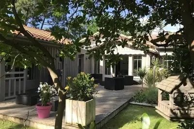 Image de Magnifique maison au pied du phare