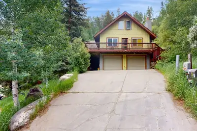Image de Spacious West Vail condo near shuttle w/ shared hot tub, washer/dryer