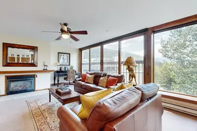Image de Vail Spa Condo w/ Pools, Hot Tubs & Gorgeous Valley Views - Near Lifts
