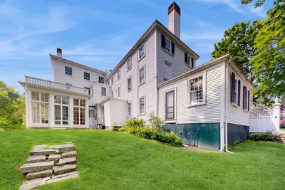 Image de National Historic Landmark Home in Wiscasset Village w\/ Complimentary Tour