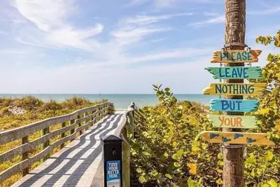 Image de Beach living house 2 blocks from beach, Gulf Views
