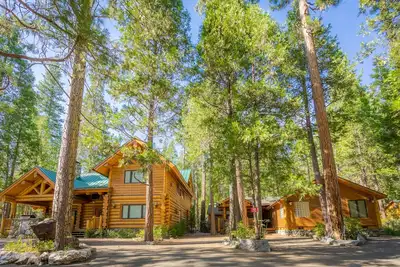 Image de Yosemite's Luxury Estate at The Redwoods in Yosemite