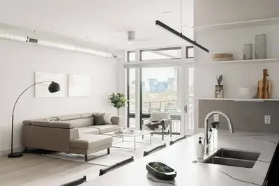 Image de Luxurious Escape | Walk to Empower Field | Tesoro