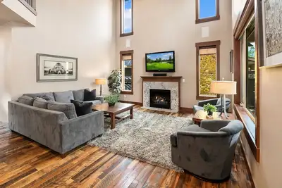 Image de Prime Location in the Resort*Pet Friendly*Hot Tub*Gas Fire Pit*Save! !