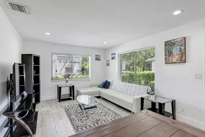 Image de Spacious 2bd, washer/dryer, private patio, grill