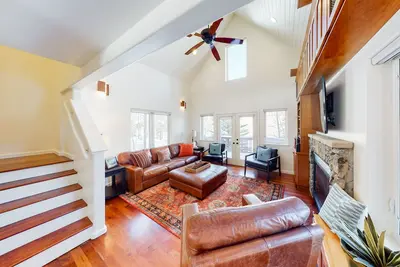 Image de Beautiful Frisco House w/Mountain Views, Free WiFi, Firepit, Private W/D, & Deck