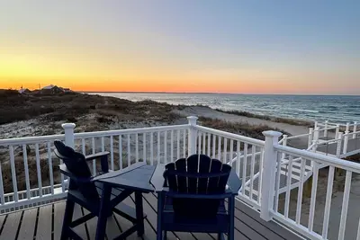 Image de Classic Cape Cod Beach House with Private Beach