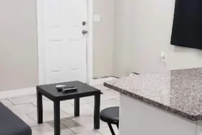 Image de Modern Studio, 20 Minutes from Nyc