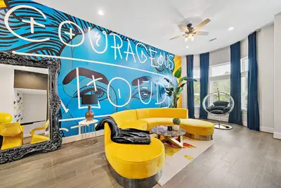 Image de The Clear Houzz | Rooftop | 5 Beds | Downtown Hou