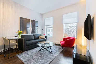Image de Charming Two Bedroom Conveniently Located on Ues