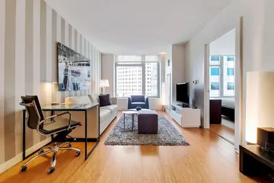 Neatly Designed One Bedroom near Boston Harbor