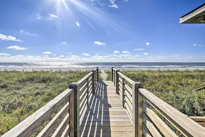 Image de Holden Beach Family Abode - Steps to Ocean!