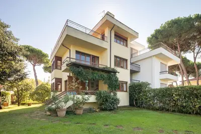 Villa Luia by MMega