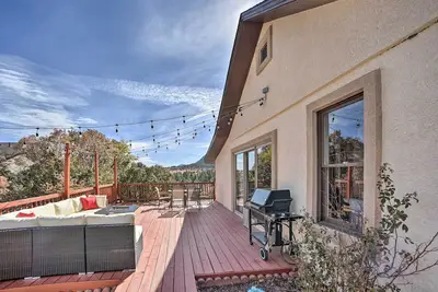Image de Walkable Palmer Lake Home with Deck & View!
