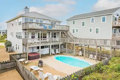 Image de K0113 An American Dream. Oceanfront; Private Pool; Hot Tub; Pets Ok!