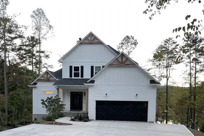 Image de Lakefront home near vineyards, orchards tubing zip lining Biltmore & much more!