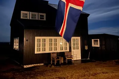 Image de Panoramic Views- Nature- Northern lights cottage- No 1- in Iceland.