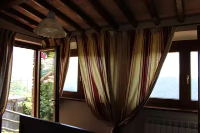 Image de Country house with swimming pool and magnificent view and outdoor space