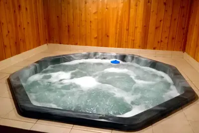 Image de Trail View 2: Private Hot Tub, Theater, Central Air, Massage, Sauna, Mt. Views