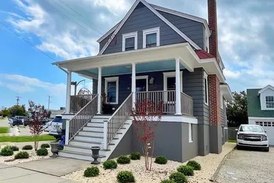 Image de Large Home Beach Block