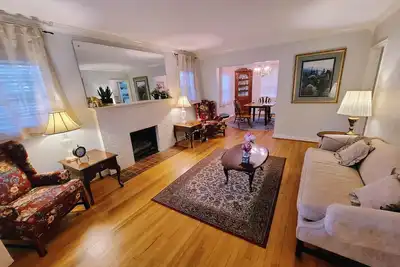 Image de Spacious Retreat within walking distance to Uk Campus & Hospital