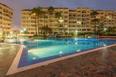 Image de 651 Établissement lumineux, piscine chauffée et Wi Fi