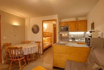 Image de Appartement rénové à Morillon avec terrasse, proche du lac et arrêt navette