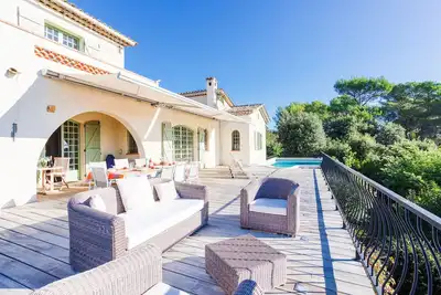 Image de Villa Les Feuillets Vi4250 by Riviera Holiday Hom