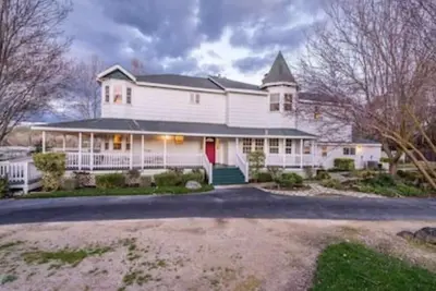 Image de Victorian Manor In Wine Country Paso Robles