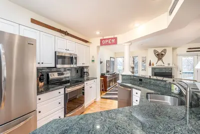 Image de Locke Mountain Q-2 | 4 Bed, 3. 5 Bath