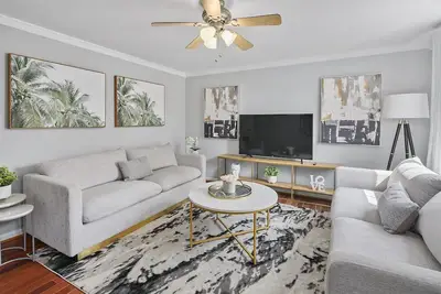 Image de ClintonHills: Work-Friendly, Private Patio, Near Dc