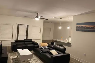 Image de Lovely 1-Bedroom Unit with pool